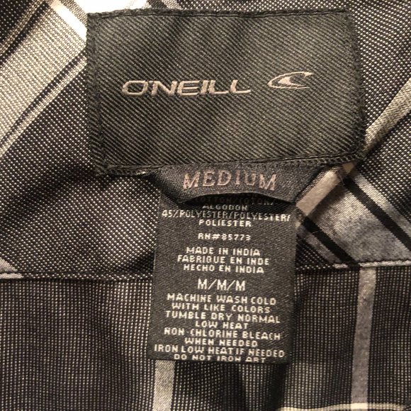 O'Neill Button Down Short Sleeve Shirt Size Medium - Picture 3 of 5